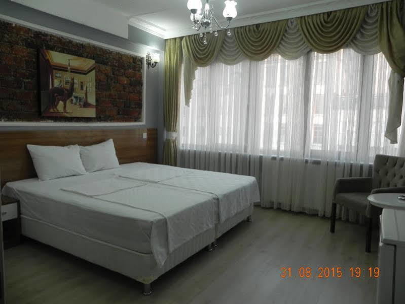 Legend Taksim Hotel Istanbul Ngoại thất bức ảnh